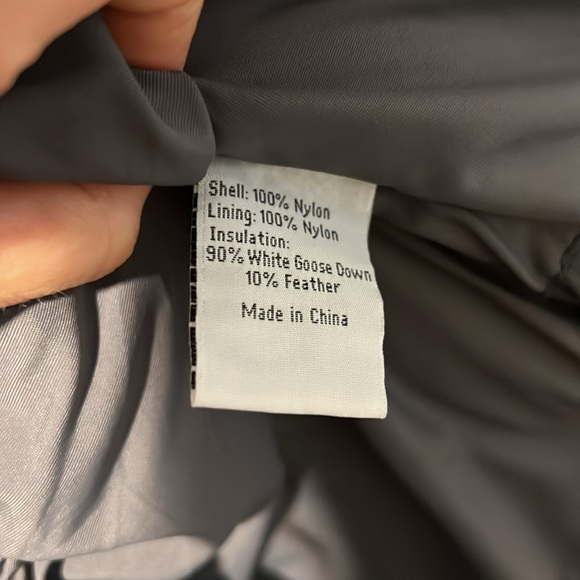 Diamond in the Snow size 6 ski jacket with removable real fur hood - Picture 7 of 8